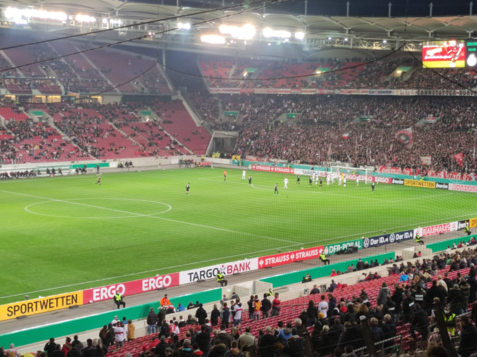 1.FC Köln siegt im DFB Pokal gegen den VFB Stuttgart Foto(c) Stadionkind @rockebey