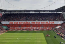 1.FC Köln Südkurve Foto @ Stadionkind Paule Rot Wiess