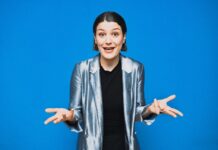 Für ihre Herbsttour lädt das Fuchsthone Orchestra die junge und brillante Vibraphonistin und Percussionistin Evi Filippou ein. ©Leon-Maria-Plecity