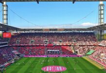 1. FC Köln gegen VFB Stuttgart Heimspiel Foto (c) BuedchenMicha Bluesky