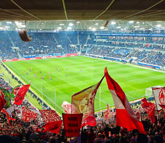 TSG Hoffenheim gegen den 1. FC Köln Foto (c) @BuedchenMicha Bluesky