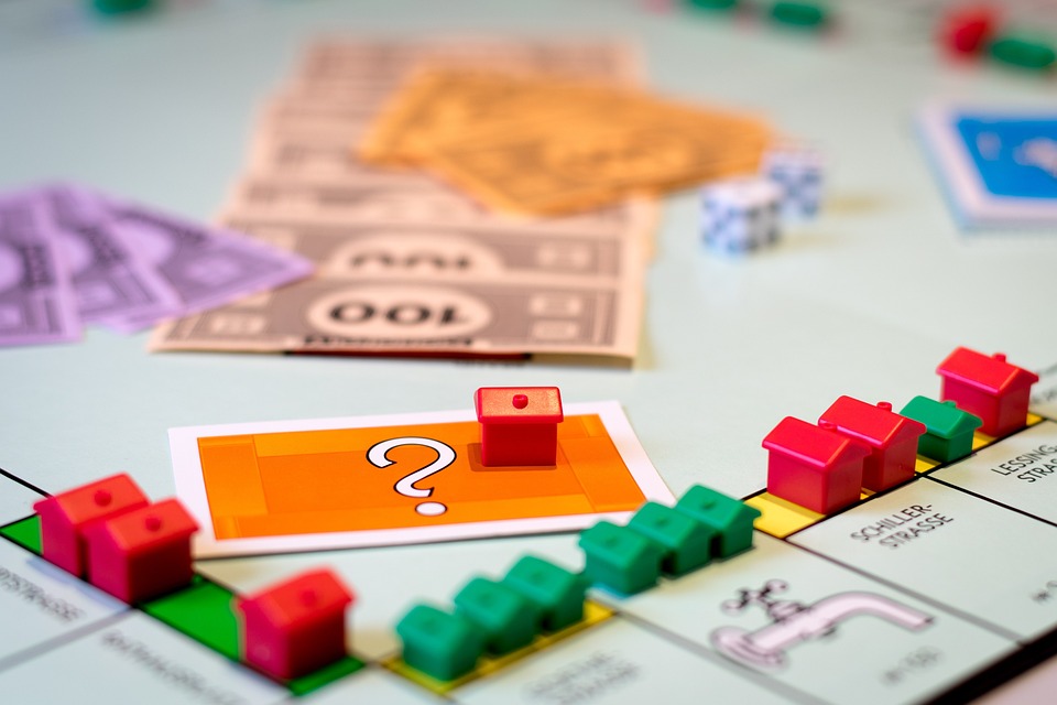 Pixabay.com © JHertle CCO Public Domain In Köln eine Wohnung zu finden, ist häufig die Monopoly spielen: Mittlerweile sind die durchschnittlichen Mieten auf ca. 7,80 Euro/Quadratmeter gestiegen. 