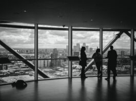 Lohnfortzahlungsbetrug: Eine unterschätzte Gefahr im Arbeitsalltag Foto unsplash.com © charles_forerunner