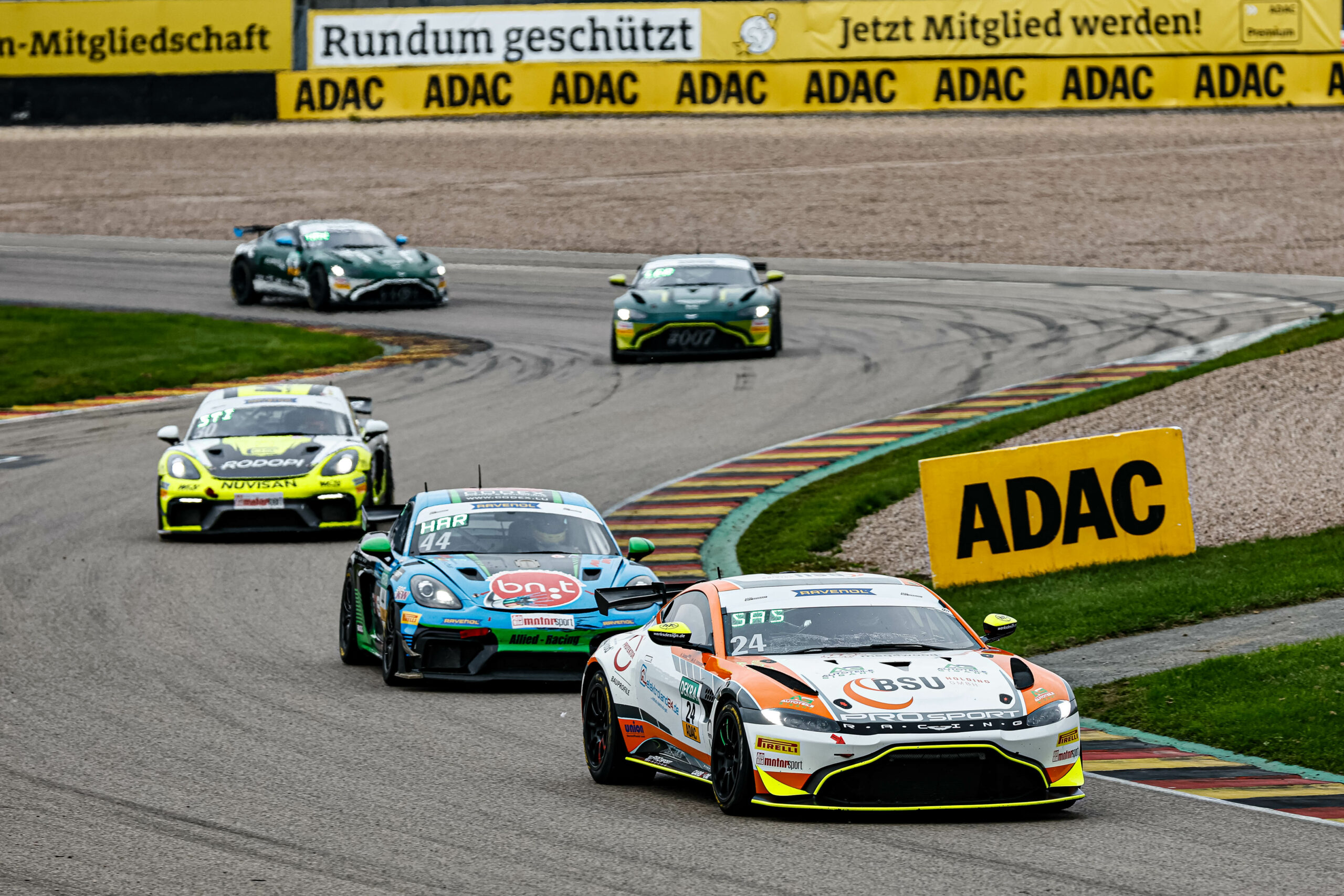 Siegerauto auf dem Sachsenring: Der Aston Martin Vantage GT4 von Prosport RacingADAC GT4 Germany, 9. + 10. Rennen Sachsenring 2022 - Foto: Gruppe C Photography