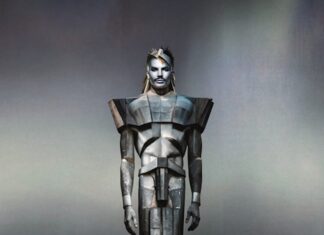Adam Lambert findet zu sich selbst zurück – Neues Album „ADAM“ erscheint im Juli
