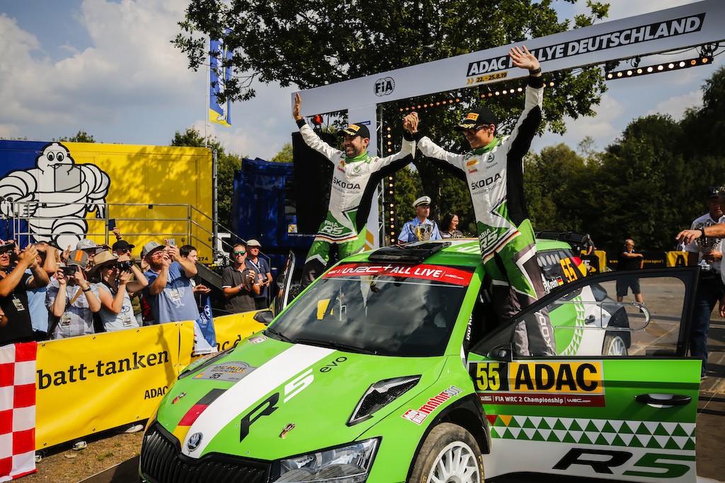 Das SKODA AUTO Deutschland Duo Fabian Kreim/Tobias Braun (D/D) feiert als erstes deutsches Team der Geschichte einen Heimsieg in der WRC 2-Kategorie der ADAC Rallye Deutschland. Foto(c) 