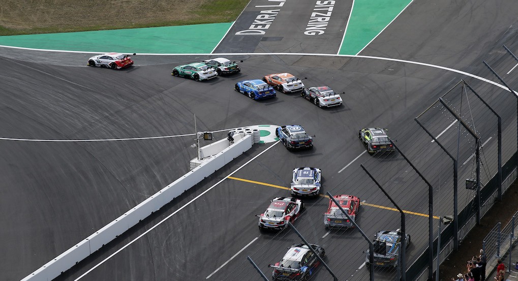 Start of the race, 33 René Rast (GER, Audi Sport Team Rosberg, Audi RS 5 DTM) taking the lead from 51 Nico Müller (CHE, Audi Sport Team Abt Sportsline, Audi RS 5 DTM), 11 Marco Wittmann (GER, BMW Team RMG, BMW M4 DTM), 4 Robin Frijns (NED, Audi Sport Team Abt Sportsline, Audi RS 5 DTM), 53 Jamie Green (GBR, Audi Sport Team Rosberg, Audi RS 5 DTM), DTM Lausitzring 2019, (Photo by Hoch Zwei)