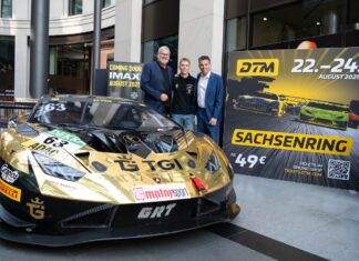 DTM und CineStar verlängern Partnerschaft Oliver Fock (CineStar-Geschäftsführer), Luca Engstler, Michael Strohmenger (CineStar-Geschäftsführer), (l-r, Foto: Anika Dollmeyer)