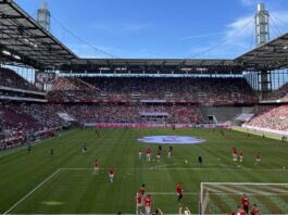1.FC Köln gegen AC Mailand Foto Stadionkind @ftamsut :-)