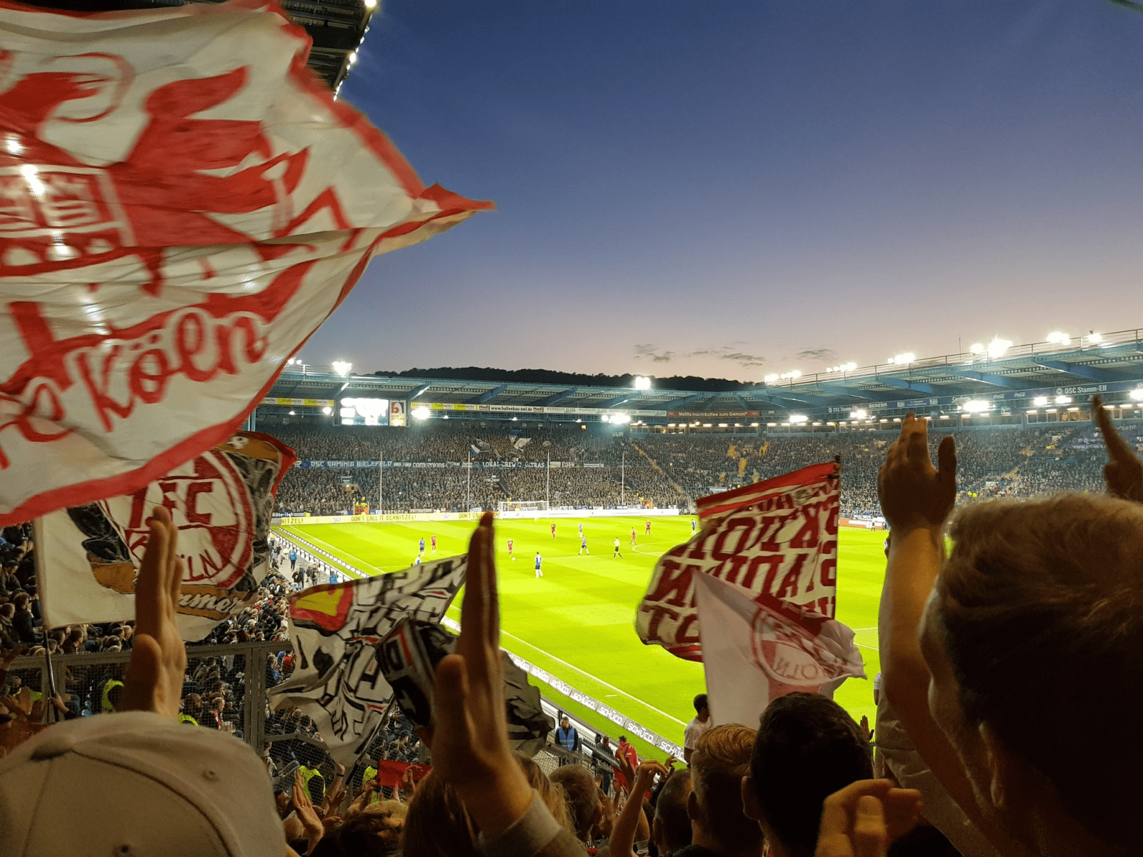 1FC Köln Auswärts bei Arminia Bilefeld Foto (c) @senfkutte