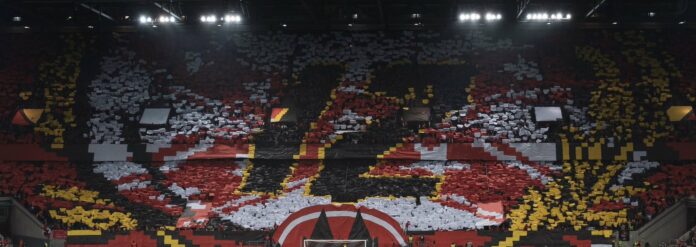 Geile Südkurvenansicht vor dem FC Spiel gegen Nizza