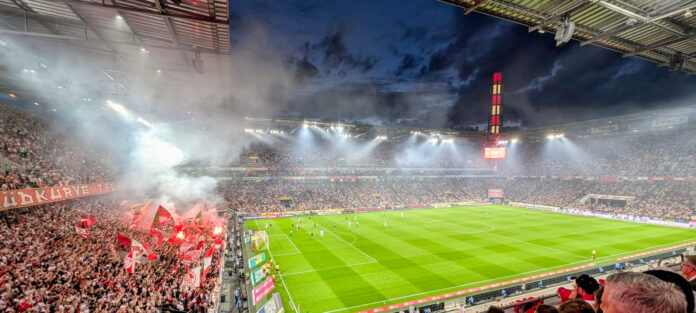1. FC Köln gegen SC Freiburg Foto(c) Stadionkind Flittarder Geißbock