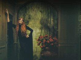 Florence + the Machine Photo Credit : Autumn de Wilde