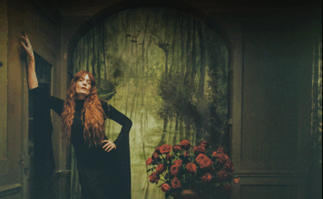 Florence + the Machine Photo Credit : Autumn de Wilde