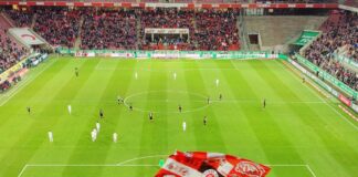 Wunderbares Foto von Stadionkind @schoti75 beim 1:0 KOESGE