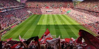 1.FC Köln gegen FC Union Berlin full house Foto (c) Stadionkind @schoti75