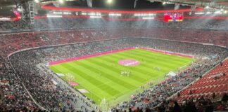 FC Bayern München gegen 1. FC Köln Foto Stadionkind @cs50935