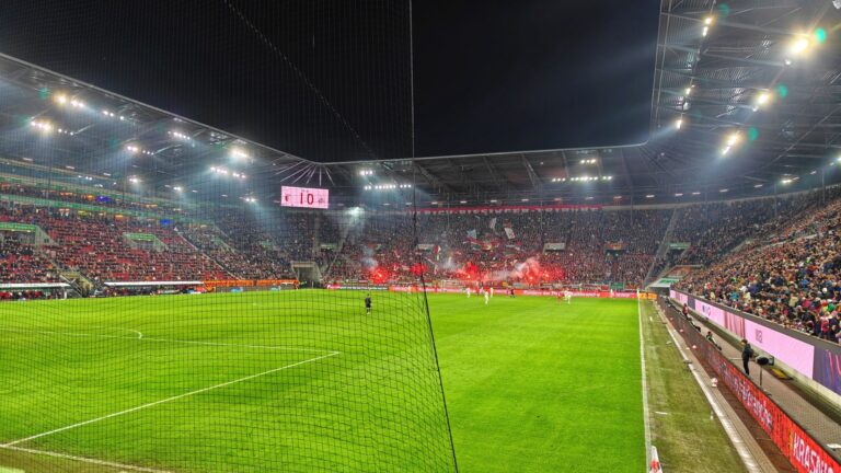 Foto @ Für uns Live in Augsburg dabei der Buedchenmicha@blueskysocial