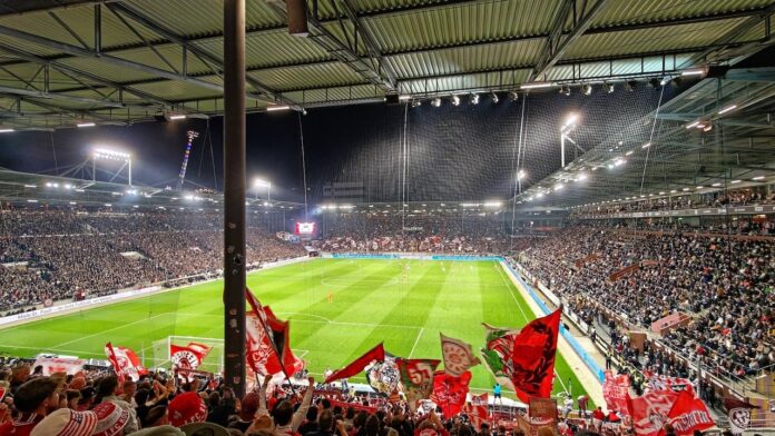 St.Pauli gegen Köln. Foto @ Stadionkind @buedchenmicha war Live dabei