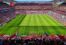 1. FC Köln gegen Bayer 04 in Müngersdorf Foto Stadionkind @buedchen_michablueskysocial