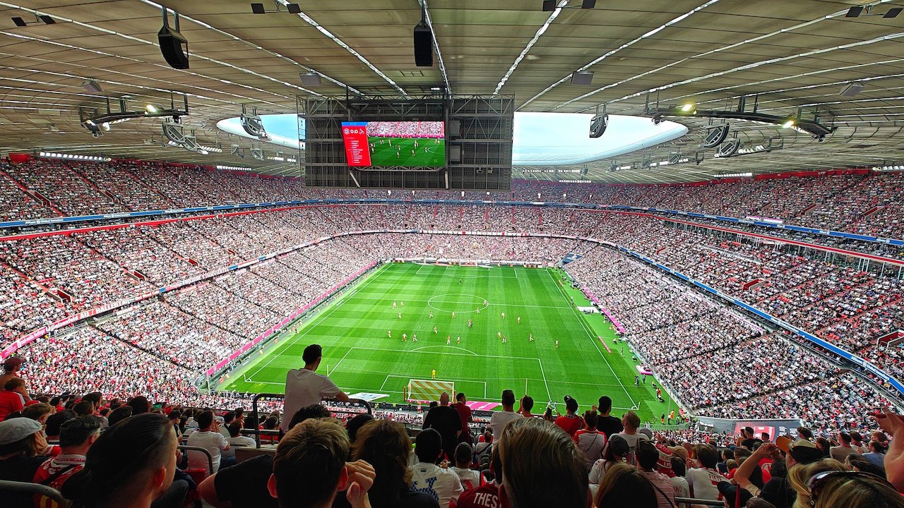 FC Bayern München gegen den 1. FC Köln Foto Stadionkind @schoti75