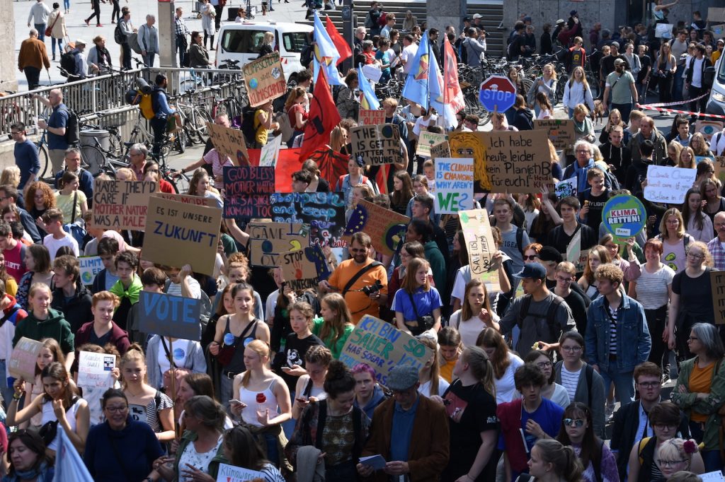 Fridaysforfuture -Parentsforfuture -Schoolstrike4Climate in Köln