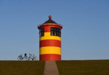 Der Leuchtturm in Pilsum an der Nordsee auch Otto Turm genannt