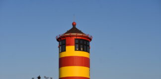 Der Leuchtturm in Pilsum an der Nordsee auch Otto Turm genannt