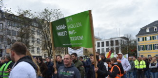 Landwirte demonstrieren in Bonn „Land schafft Verbindung – wir rufen zu Tisch“