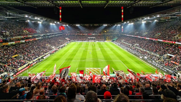 Bundesliga Heimspiel 1. FC Köln gegen den BVB Foto @ buedchenmicha.bybluesky.social