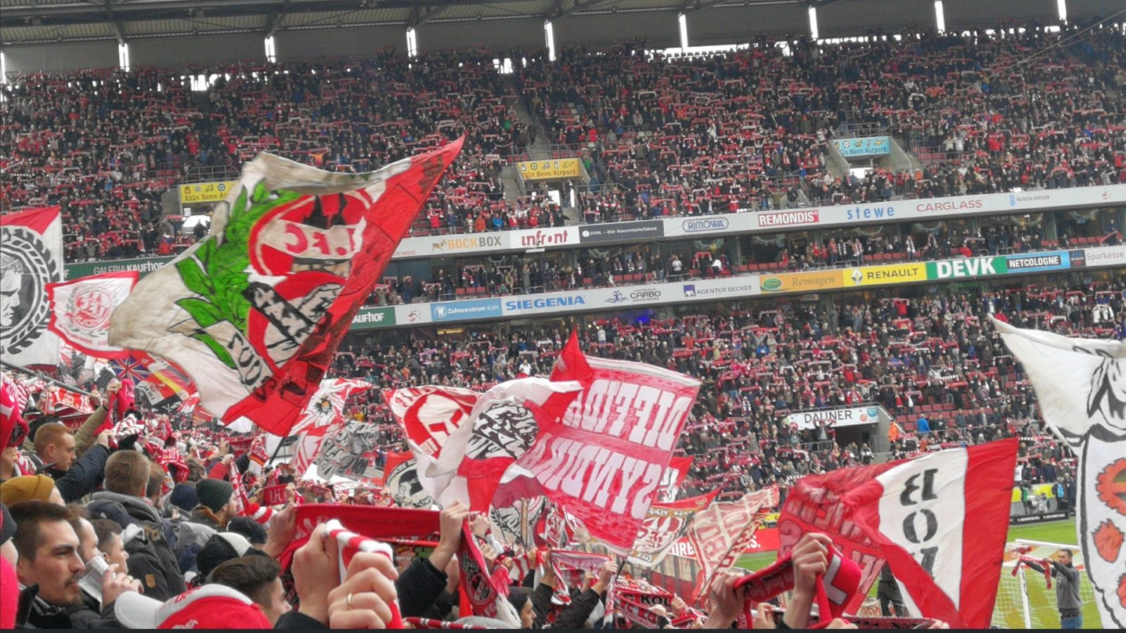 1.FC Köln Hannover 96 Foto (c) @Holgerkannix
