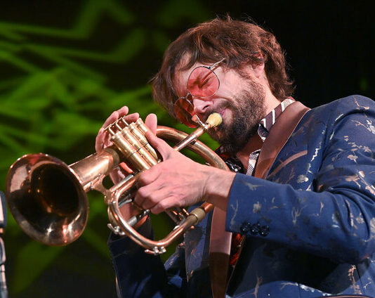 Matthias Schriefl mit seinem Trio Aaapuz im Stadtgarten am 17.11.2024