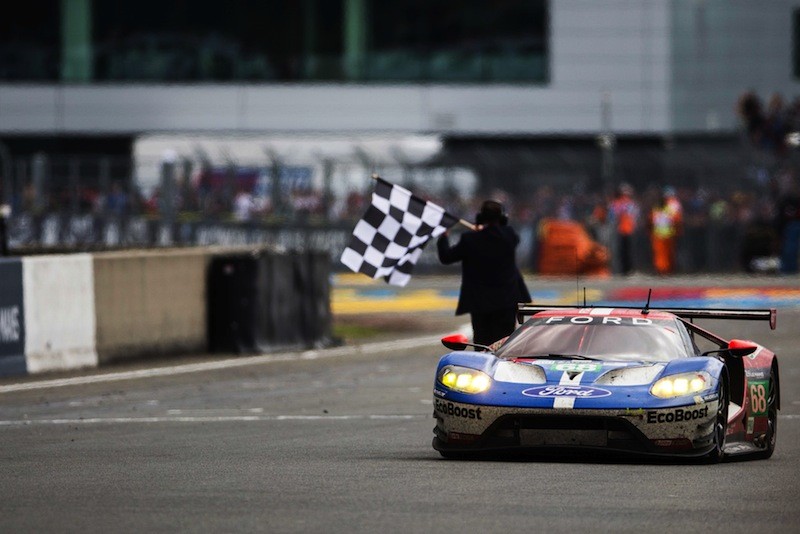 Ford GT mit der Startnummer 68 siegt mit Sébastien Bourdais, Joey Hand und Dirk Müller in der LM GTE Pro-Klasse. Foto: "obs/Ford-Werke GmbH"