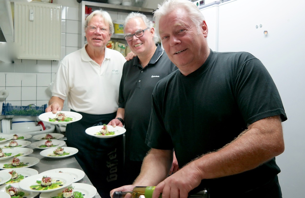 Von links nach rechts: Hans Bott, Ralf Perey und Herbert Schmiel Foto:perey-medien