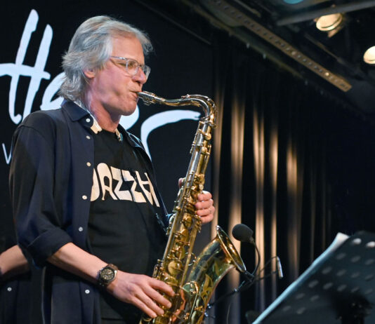 Paul Heller mit seiner Formation Paul Heller invites: Vocal Summit Vol. 4 im Stadtgarten am 13.4.2025 Foto (c) Gerhard Richter Jazz Fotografie Köln