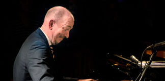 Chris Hopkins spielt im Altes Pfandhaus Foto @ Gerhard Richter Jazzfotograf Köln